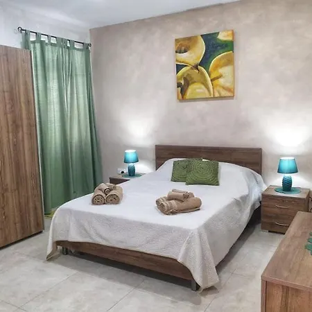 Modern In Bugibba Διαμέρισμα Σεντ Πόλς Μπέι